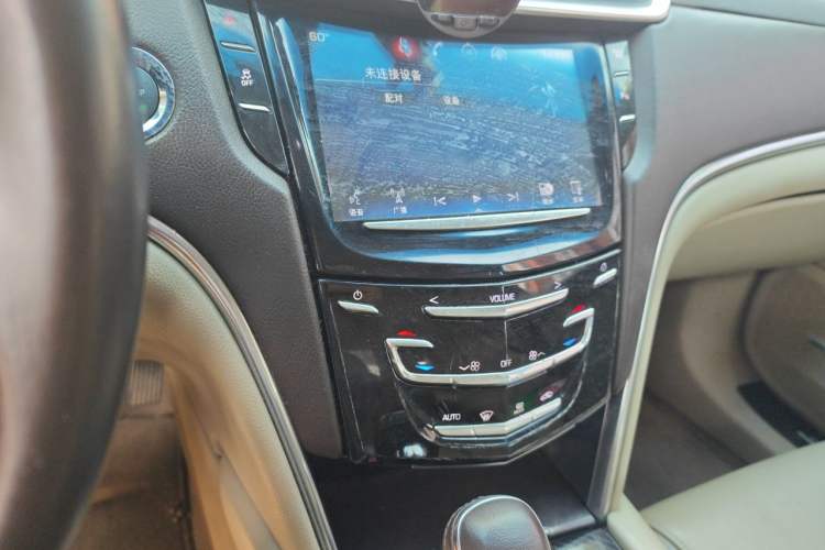 Used Cadillac XTS 2013 28T Comfort Model Audio And AC Panel