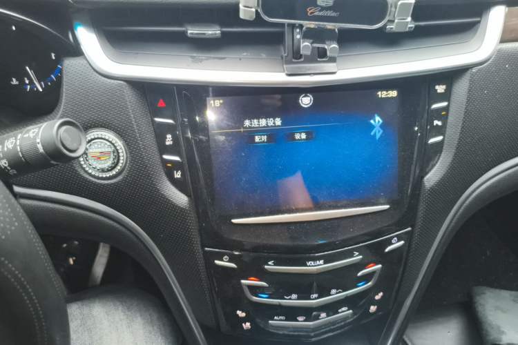 Used Cadillac XTS 2013 28T Luxury Model Audio And AC Panel