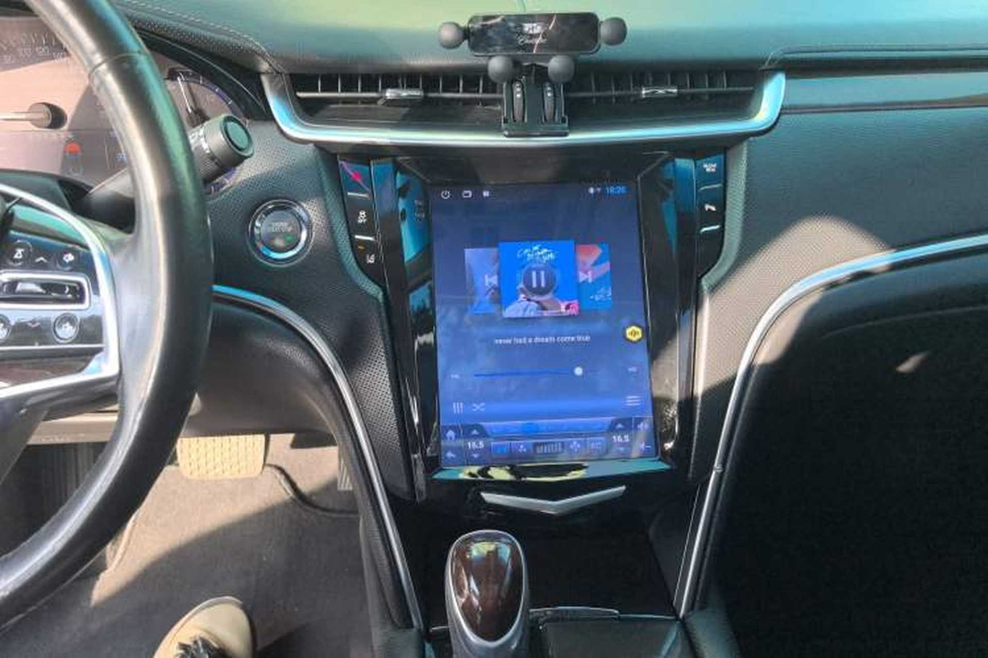 Used Cadillac XTS 2013 28T Luxury Model Audio And AC Panel