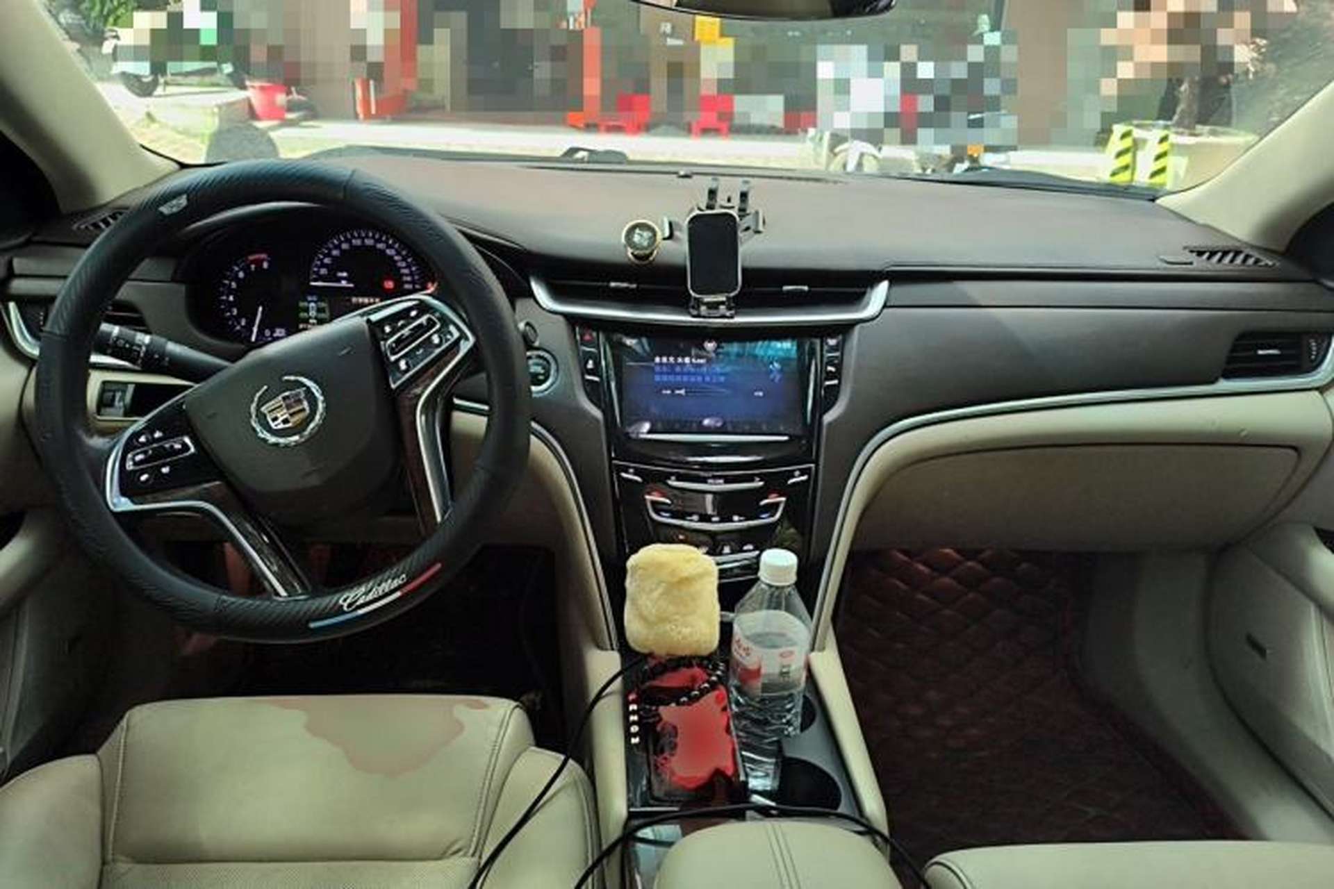 Used Cadillac XTS 2013 28T Comfort Model Center Console