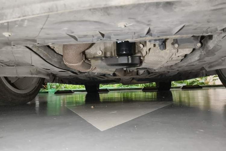 Used Cadillac XTS 2013 28T Leading Model Chassis Front