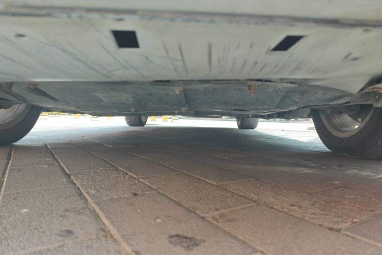 Used Cadillac XTS 2013 28T Comfort Model Chassis Front
