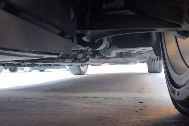 Used Cadillac XTS 2013 28T Leading Model Chassis Front