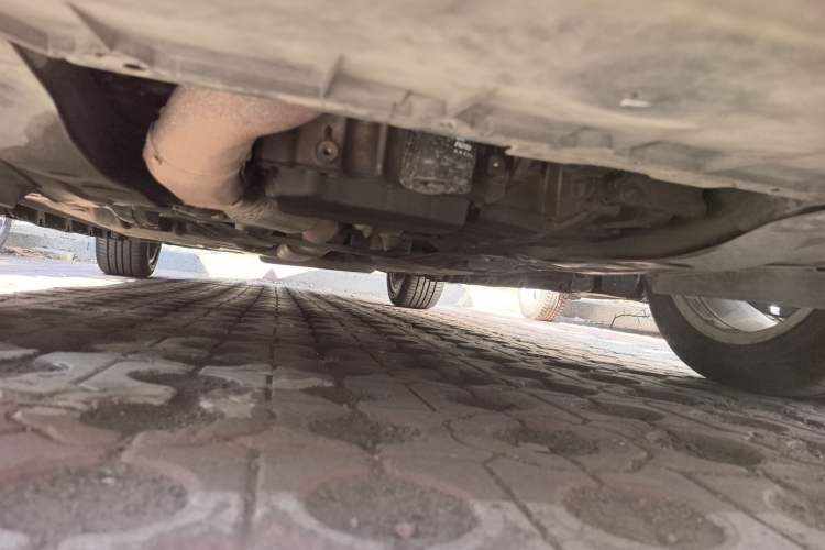 Used Cadillac XTS 2013 28T Luxury Model Chassis Front