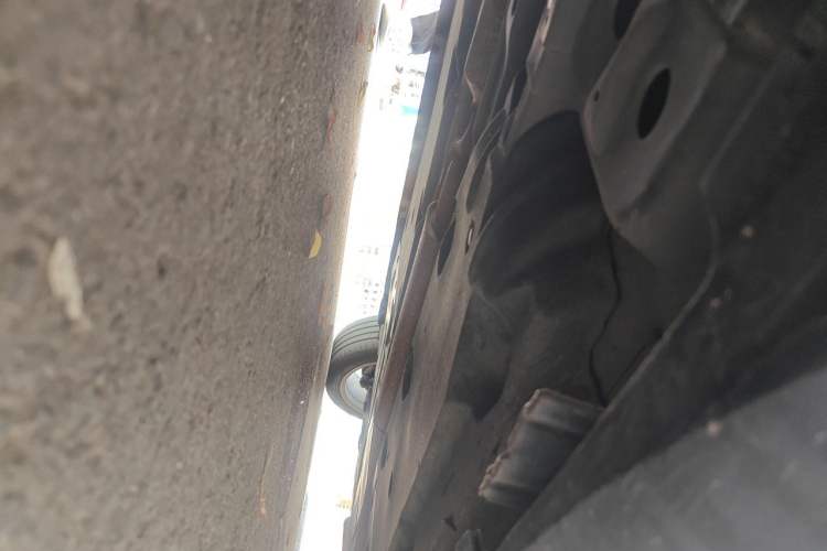 Used Cadillac XTS 2013 28T Leading Model Chassis Front Left
