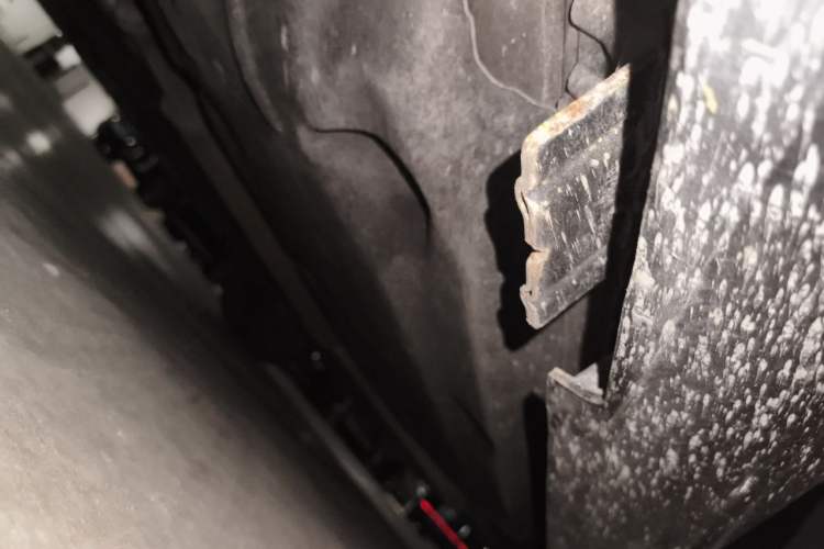 Used Cadillac XTS 2013 28T Luxury Model Chassis Front Left