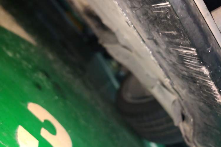 Used Cadillac XTS 2013 36S Platinum Edition Chassis Front Left