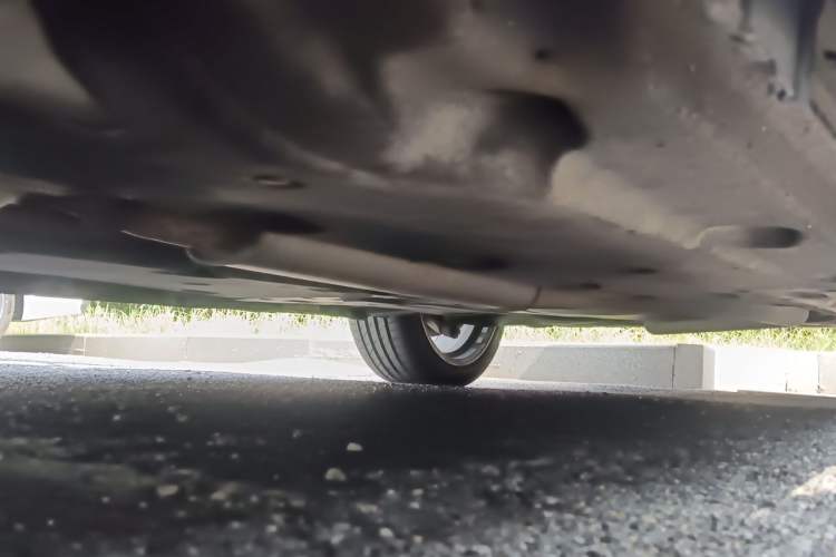 Used Cadillac XTS 2013 28T Leading Model Chassis Front Left