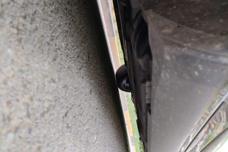 Used Cadillac XTS 2013 36S Platinum Edition Chassis Front Left