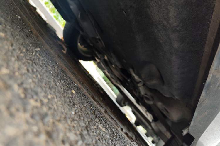 Used Cadillac XTS 2013 28T Comfort Model Chassis Front Right