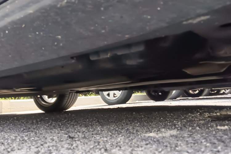 Used Cadillac XTS 2013 28T Leading Model Chassis Front Right