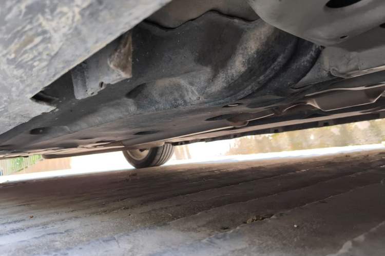 Used Cadillac XTS 2013 28T Comfort Model Chassis Front Right