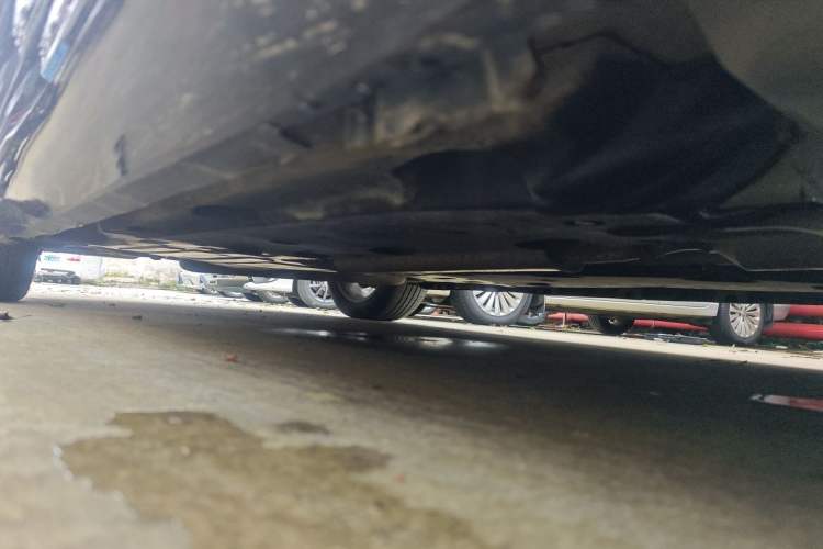 Used Cadillac XTS 2013 28T Elite Edition Chassis Front Right