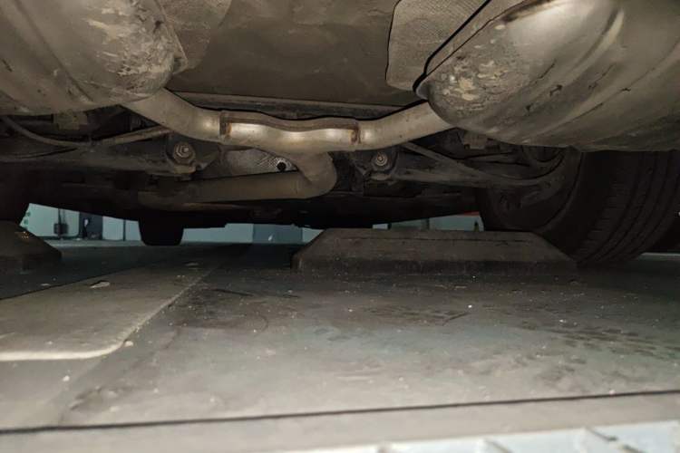 Used Cadillac XTS 2013 28T Comfort Model Chassis Rear
