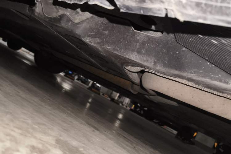 Used Cadillac XTS 2013 28T Luxury Model Chassis Rear Left