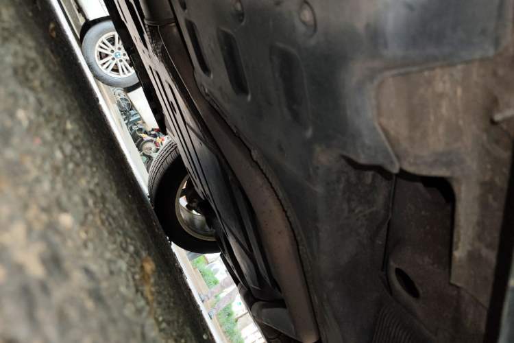 Used Cadillac XTS 2013 28T Comfort Model Chassis Rear Left