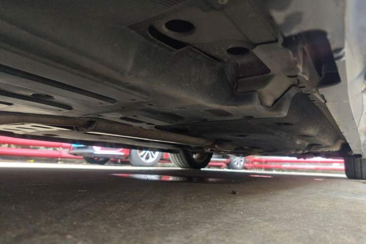 Used Cadillac XTS 2013 28T Elite Edition Chassis Rear Right