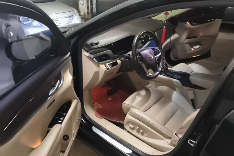 Used Cadillac XTS 2013 28T Luxury Model Driver Seat