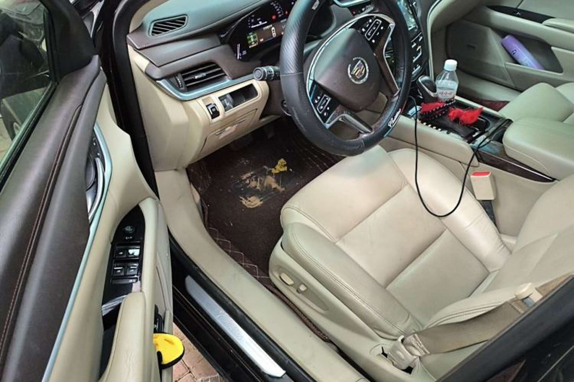 Used Cadillac XTS 2013 28T Comfort Model Driver Seat