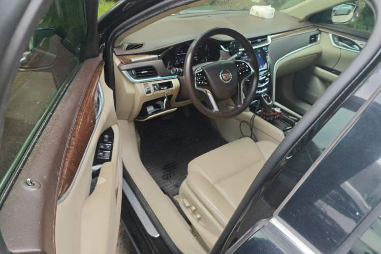 Used Cadillac XTS 2013 28T Elite Edition Driver Seat