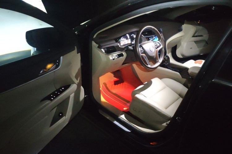 Used Cadillac XTS 2013 28T Comfort Model Driver Seat