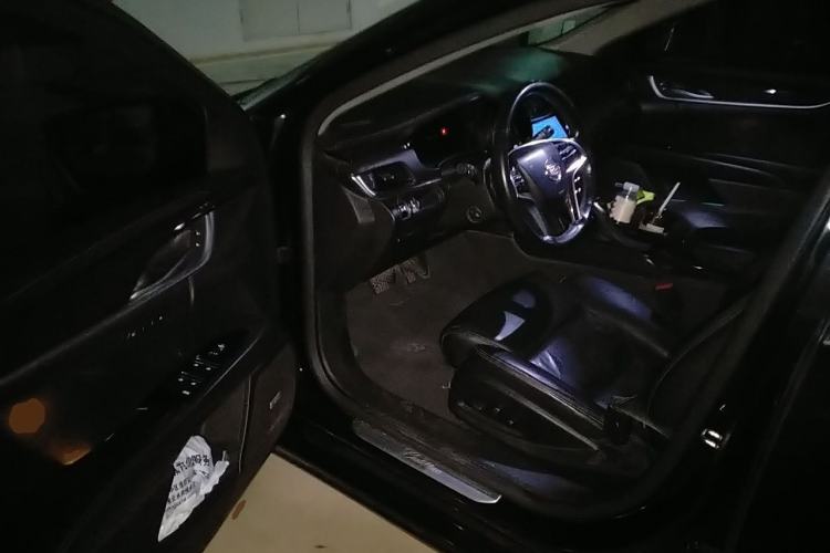 Used Cadillac XTS 2013 28T Luxury Model Driver Seat