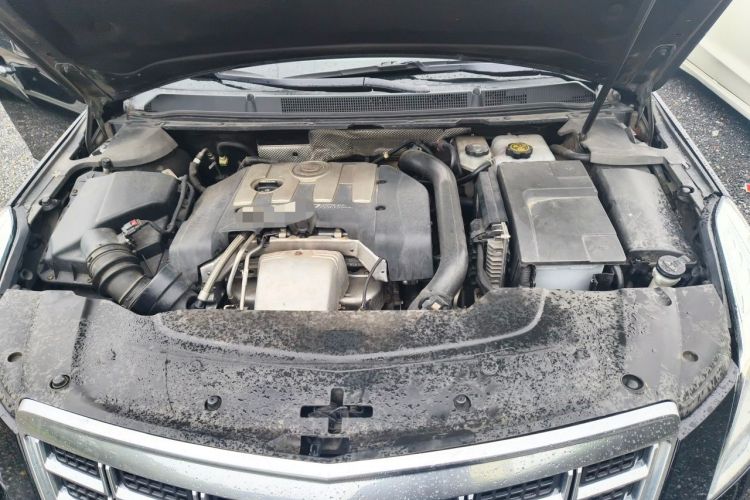 Used Cadillac XTS 2013 28T Luxury Model Engine Bay