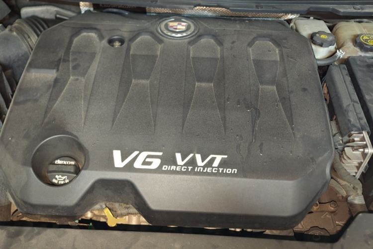 Used Cadillac XTS 2013 36S Platinum Edition Engine Bay