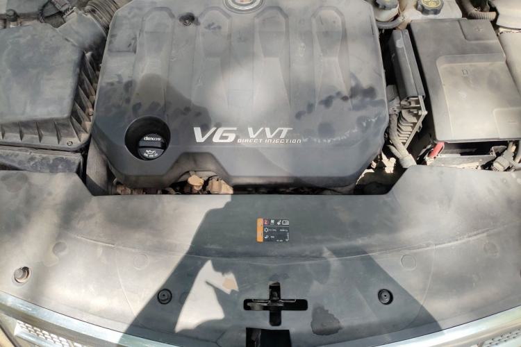 Used Cadillac XTS 2013 36S Platinum Edition Engine Bay