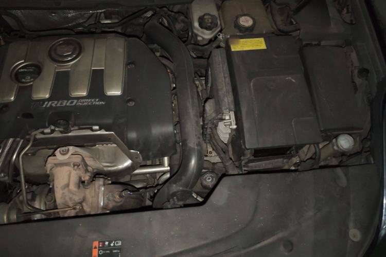 Used Cadillac XTS 2013 28T Elite Edition Engine Bay Left