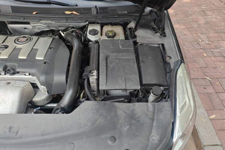 Used Cadillac XTS 2013 28T Leading Model Engine Bay Left