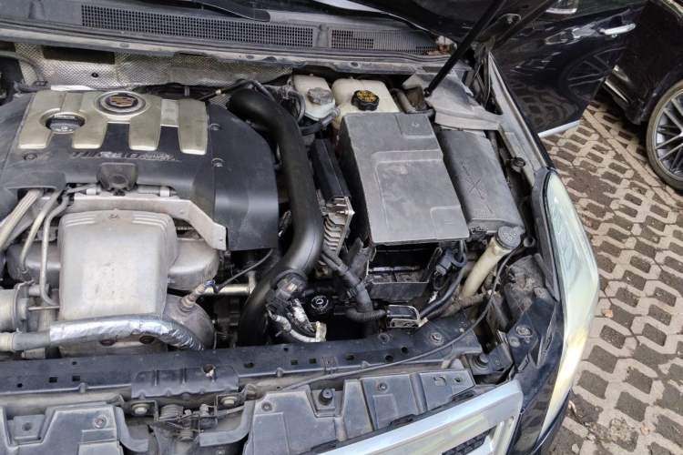 Used Cadillac XTS 2013 28T Tech Model Engine Bay Left