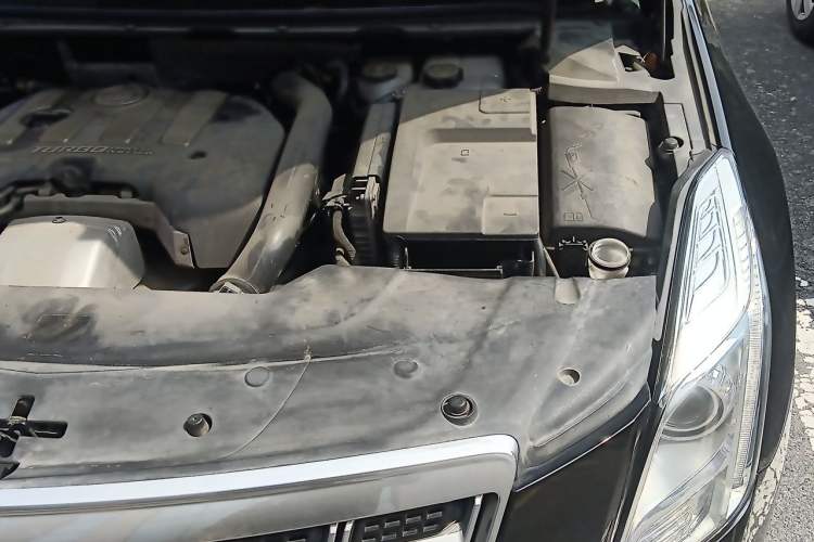 Used Cadillac XTS 2013 28T Leading Model Engine Bay Left