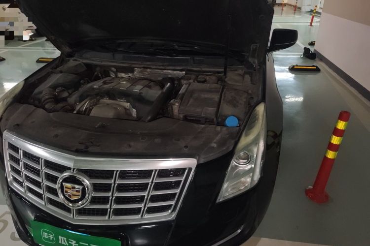Used Cadillac XTS 2013 28T Comfort Model Engine Bay Left