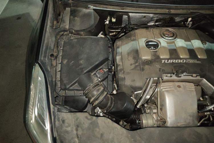 Used Cadillac XTS 2013 28T Comfort Model Engine Bay Right