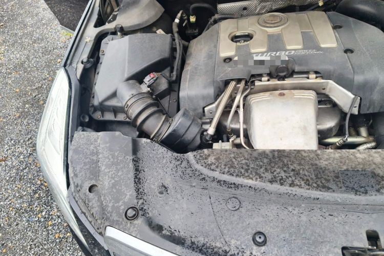 Used Cadillac XTS 2013 28T Luxury Model Engine Bay Right