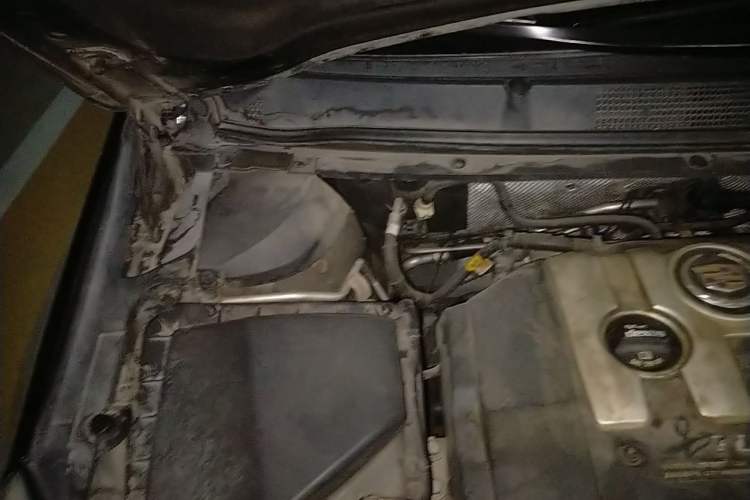 Used Cadillac XTS 2013 28T Luxury Model Engine Bay Right