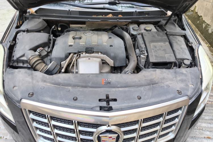 Used Cadillac XTS 2013 28T Comfort Model Engine Bay