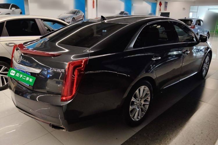 Used Cadillac XTS 2013 28T Luxury Model Exterior 5