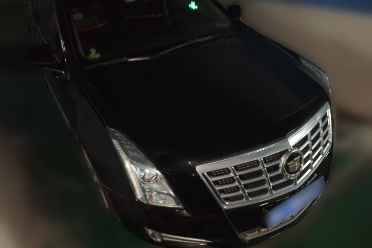 Used Cadillac XTS 2013 28T Elite Edition Front Right 45 Deg