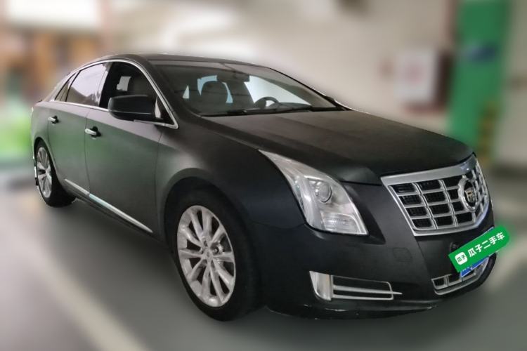 Used Cadillac XTS 2013 28T Leading Model Front Right 45 Deg