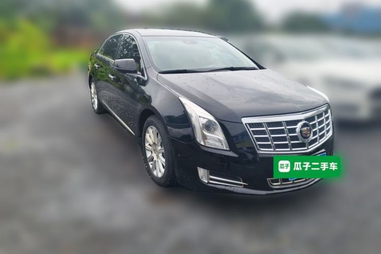Used Cadillac XTS 2013 28T Luxury Model Front Right 45 Deg