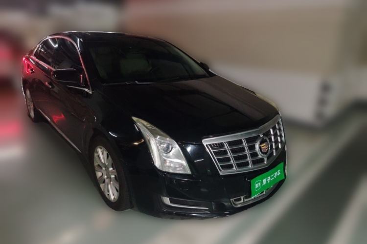 Used Cadillac XTS 2013 28T Comfort Model Front Right 45 Deg