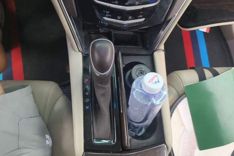 Used Cadillac XTS 2013 28T Comfort Model Gear Lever