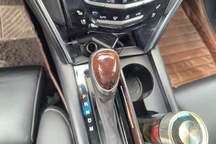 Used Cadillac XTS 2013 28T Elite Edition Gear Lever