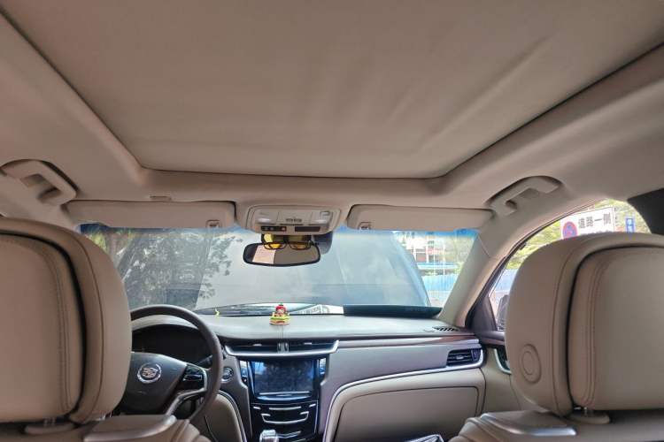 Used Cadillac XTS 2013 28T Leading Model Headliner