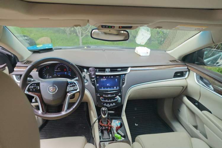 Used Cadillac XTS 2013 28T Elite Edition Headliner