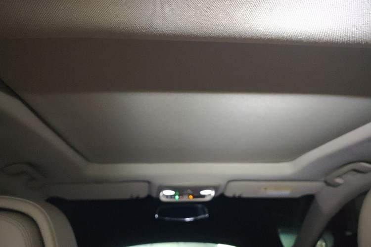 Used Cadillac XTS 2013 28T Comfort Model Headliner