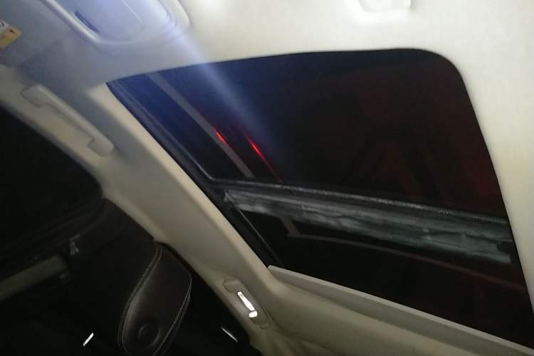Used Cadillac XTS 2013 28T Luxury Model Headliner