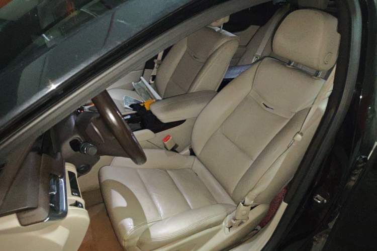 Used Cadillac XTS 2013 28T Comfort Model Left Front Seat